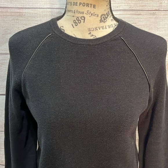 J. McLaughlin Sweater Faux Leather Elbow Pads Trim Black Size XS Vegan - Picture 3 of 9